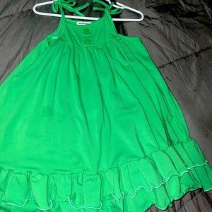 Beautiful Kelly green dress
